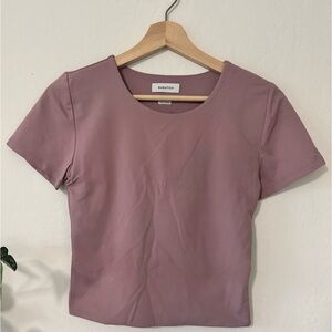 ☁️ Aritzia Sculpt Knit Dusty Rose Short Sleeve Top 🤍